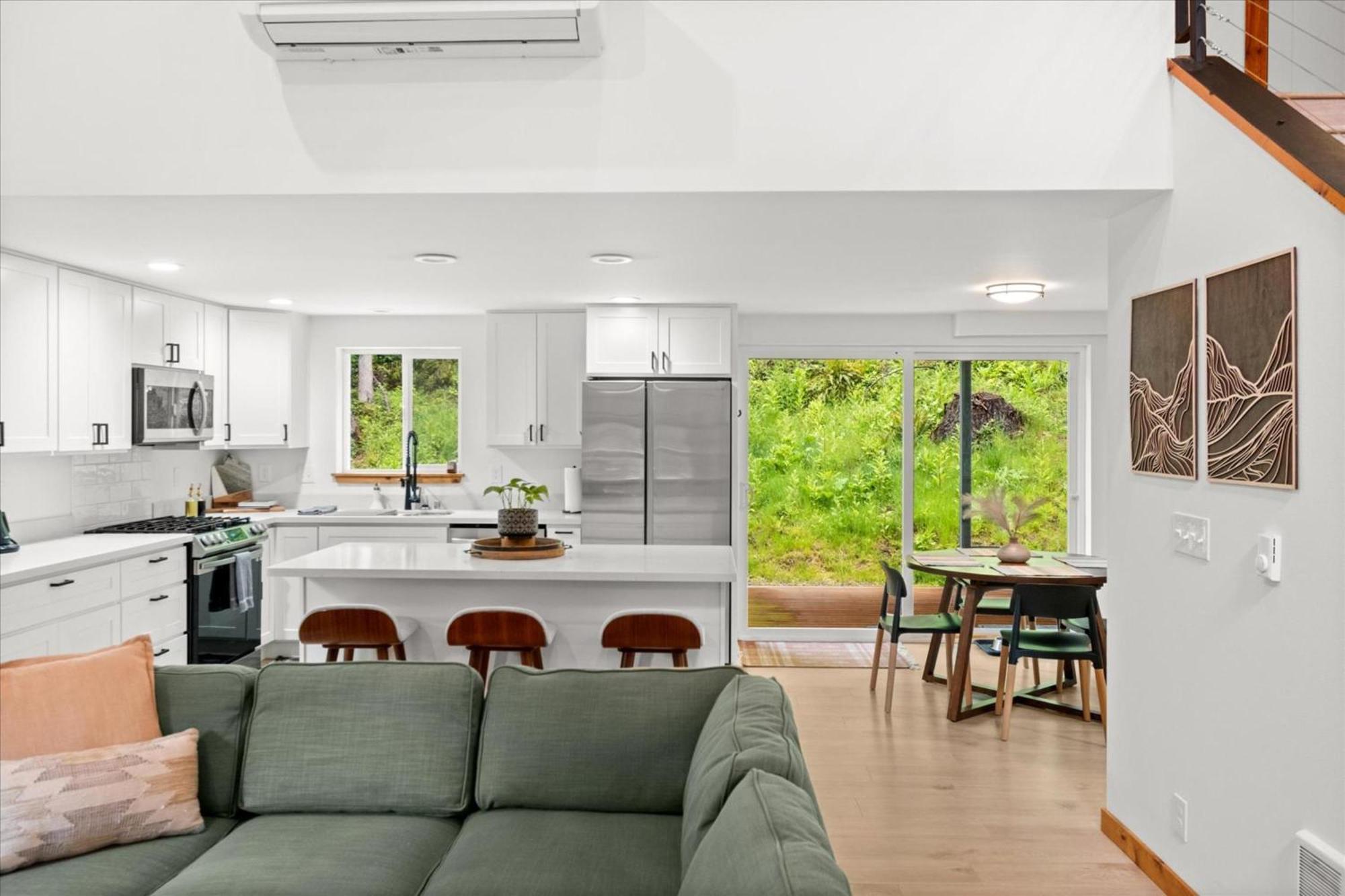 Serenity Nest * Ashford